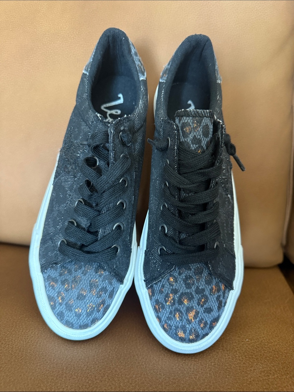 Very G Black Leopard-Accent Lace-Up Sneakers - NWOT - size 8